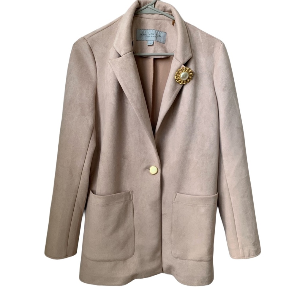 MARC NEW YORK Women’s Blush Pink Faux Suede Single Gold Button Blazer Jacket